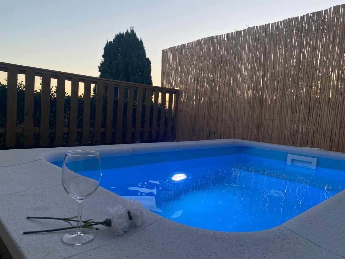Suite Breeze - Private Heated Pool มาลากา ภายนอก รูปภาพ